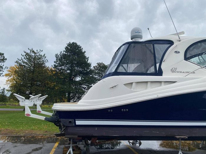 2003 Sea Ray Sundancer 420 Photo 2 of 14