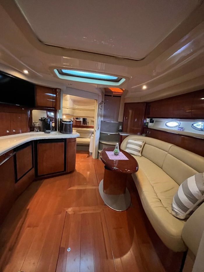 2003 Sea Ray Sundancer 420 Photo 9 of 14
