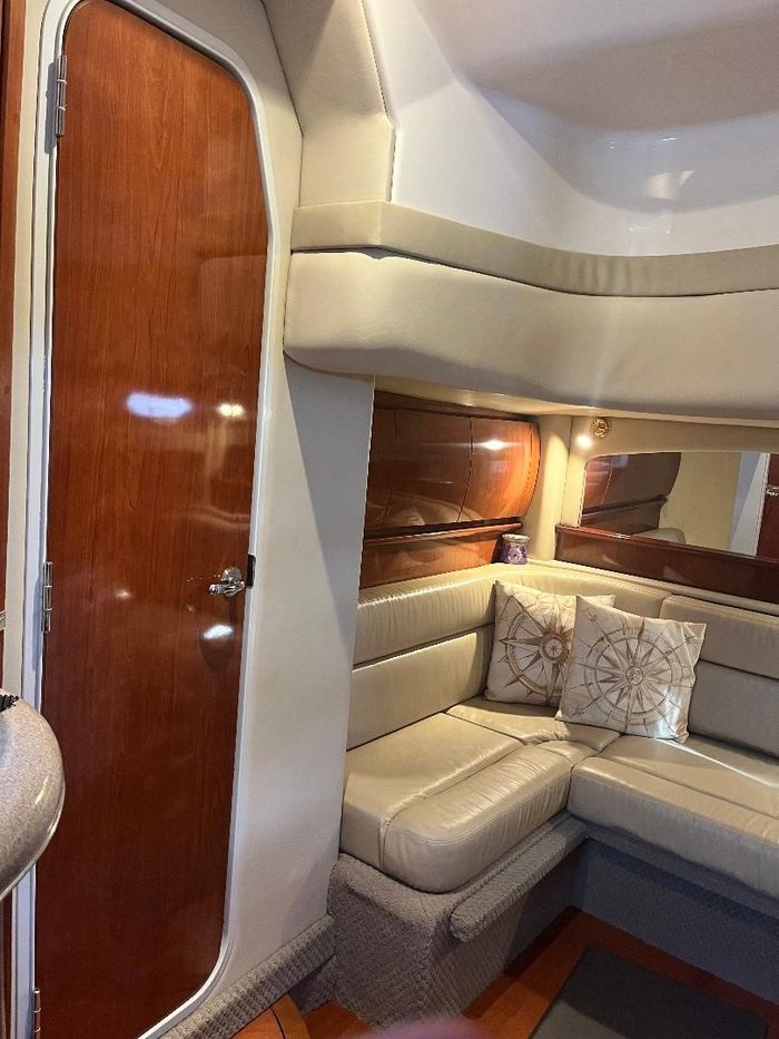 2003 Sea Ray Sundancer 420 Photo 13 of 14