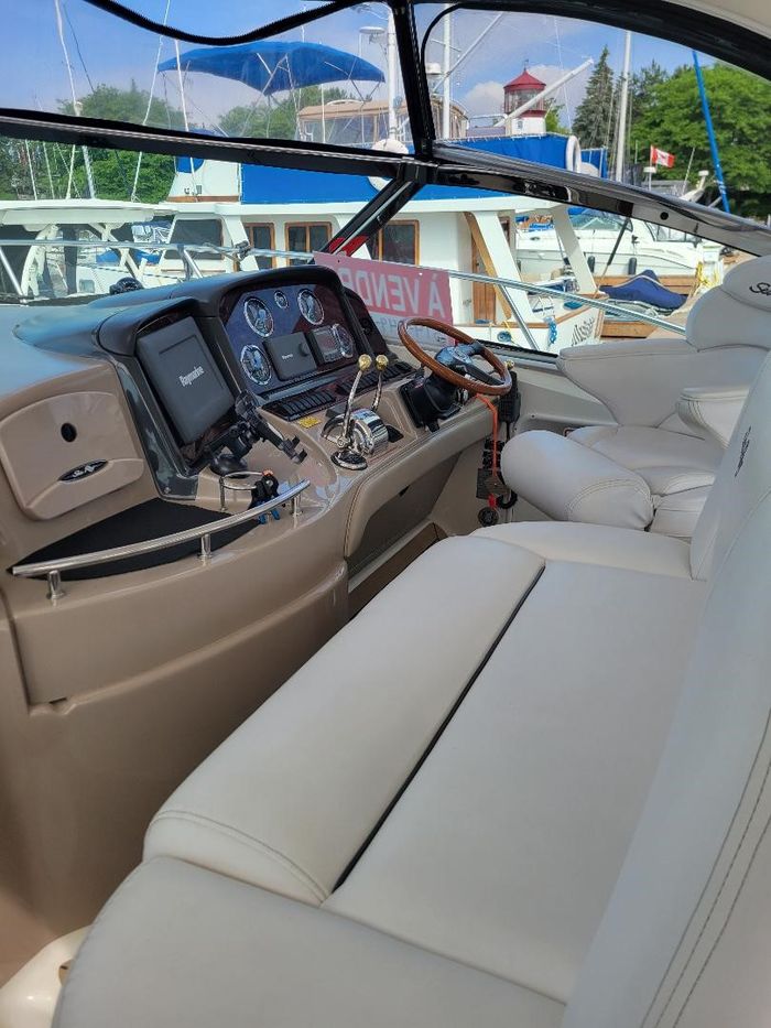 2003 Sea Ray Sundancer 420 Photo 5 of 14