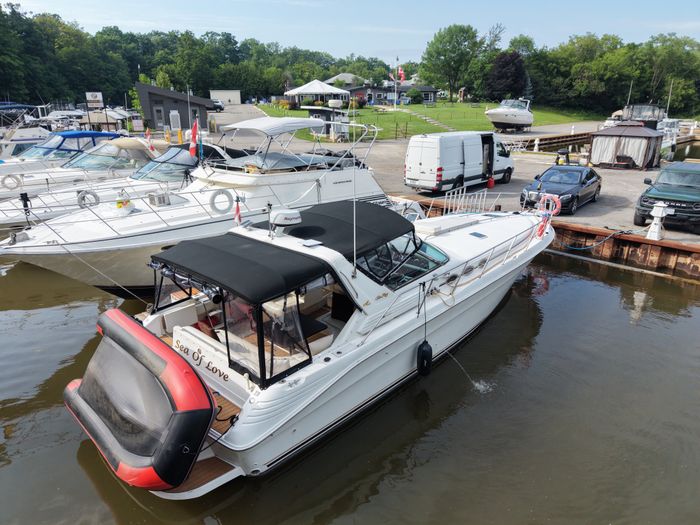 1998 Sea Ray 400 Express Photo 6 of 63