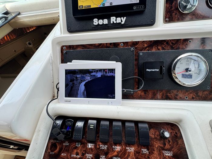 1998 Sea Ray 400 Express Photo 30 of 63