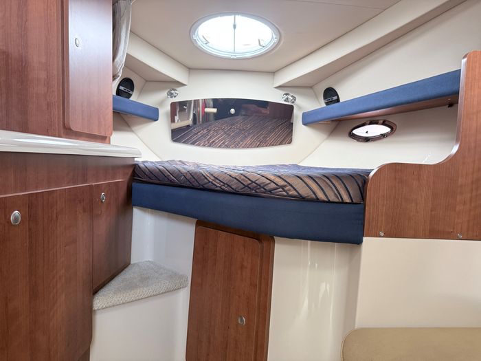 2009 Cruisers Yachts 300 CXI Express Photo 24 sur 31
