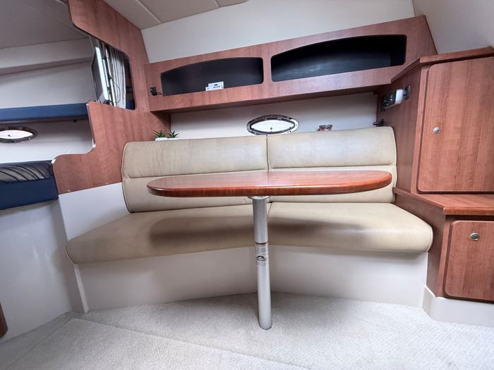 2009 Cruisers Yachts 300 CXI Express Photo 29 sur 31