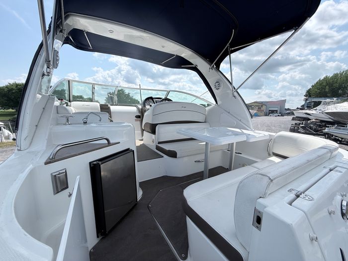 2009 Cruisers Yachts 300 CXI Express Photo 8 sur 31