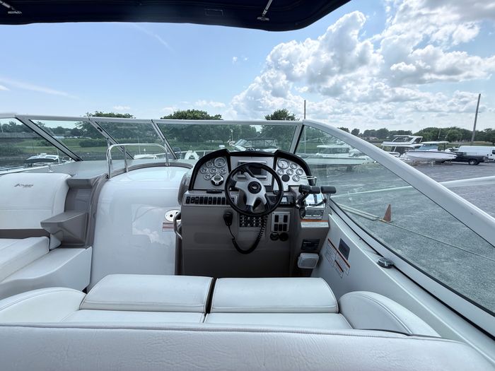 2009 Cruisers Yachts 300 CXI Express Photo 17 sur 31