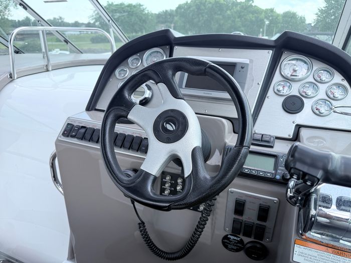 2009 Cruisers Yachts 300 CXI Express Photo 21 sur 31