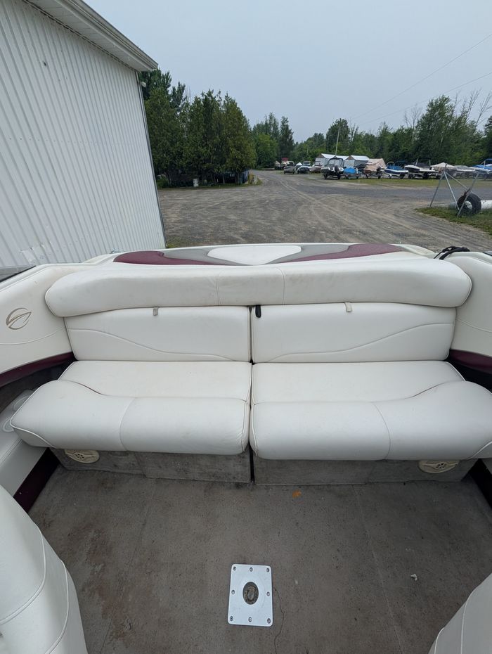 2000 Crownline 205CCR Photo 7 of 14