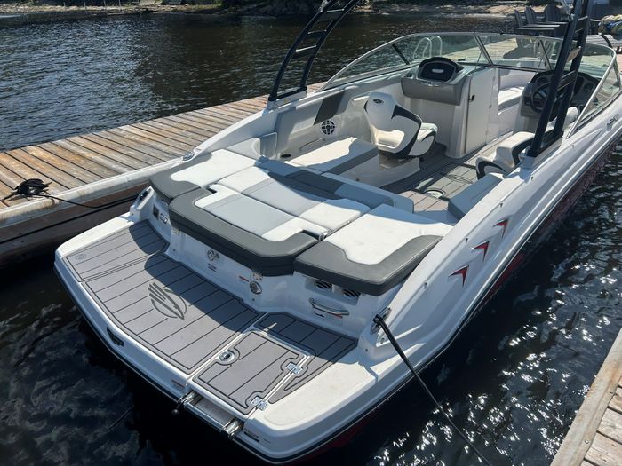 2023 Chaparral 23 SSi Photo 4 sur 9