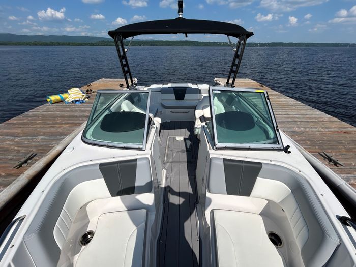 2023 Chaparral 23 SSi Photo 6 sur 9