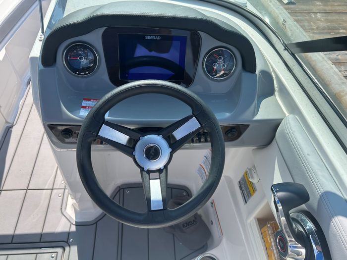 2023 Chaparral 23 SSi Photo 8 sur 9