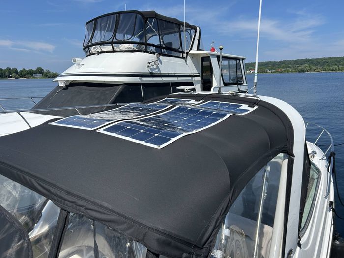 2013 Rinker 290 Express Cruiser Photo 45 of 58