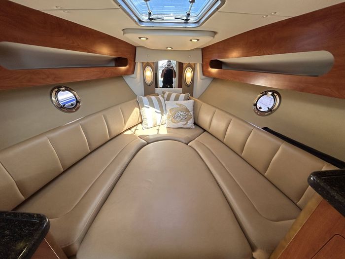 2013 Rinker 290 Express Cruiser Photo 26 of 58