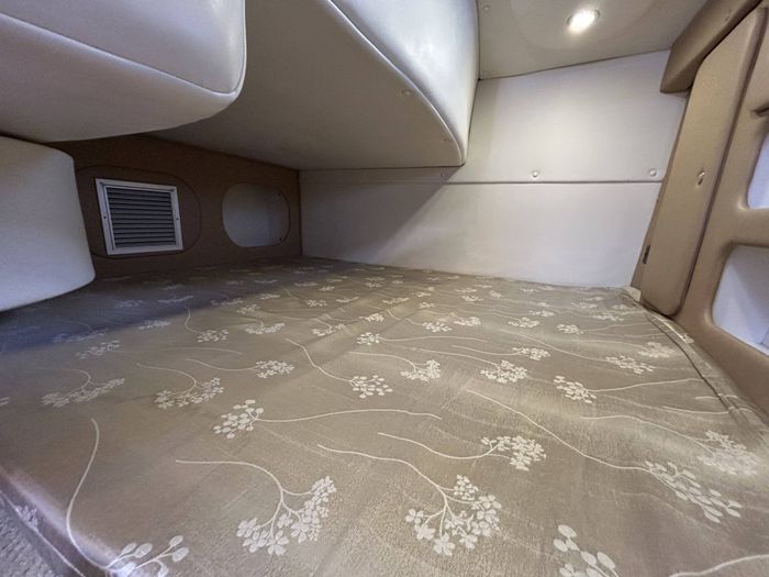 2013 Rinker 290 Express Cruiser Photo 40 of 58