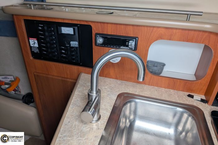 2007 Bayliner 245 Photo 37 sur 59