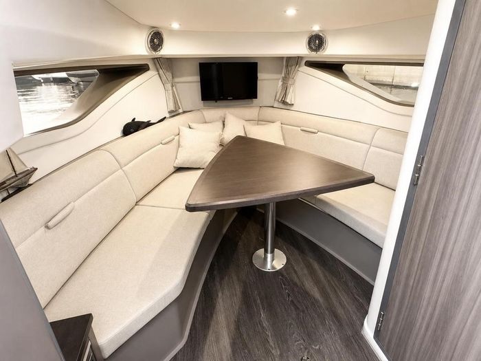 2018 Sea Ray Sudancer 320 Photo 20 of 32