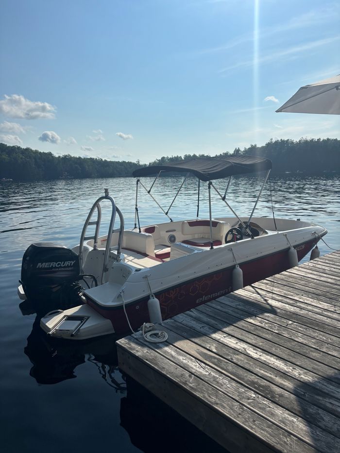 2015 Bayliner Element Photo 1 of 4