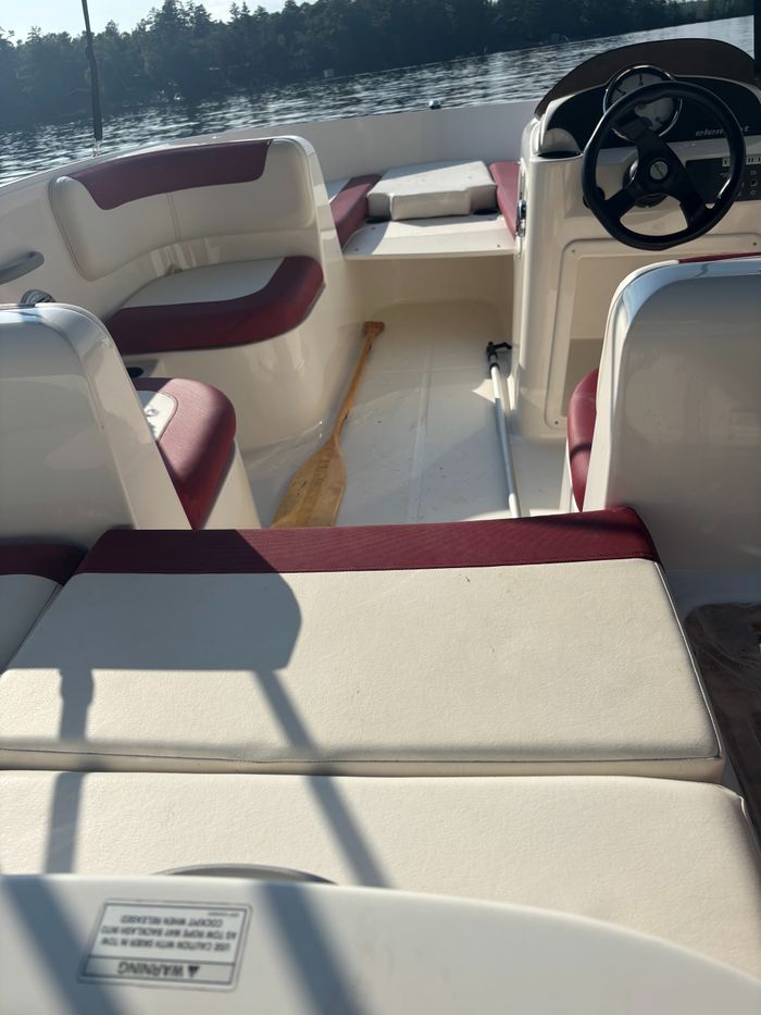 2015 Bayliner Element Photo 4 of 4