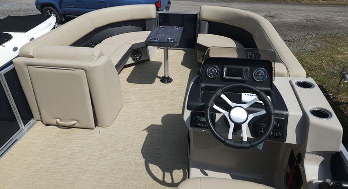 2025 Harris Crusier 230 Photo 2 of 10