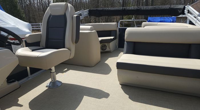 2025 Harris Crusier 230 Photo 10 of 10