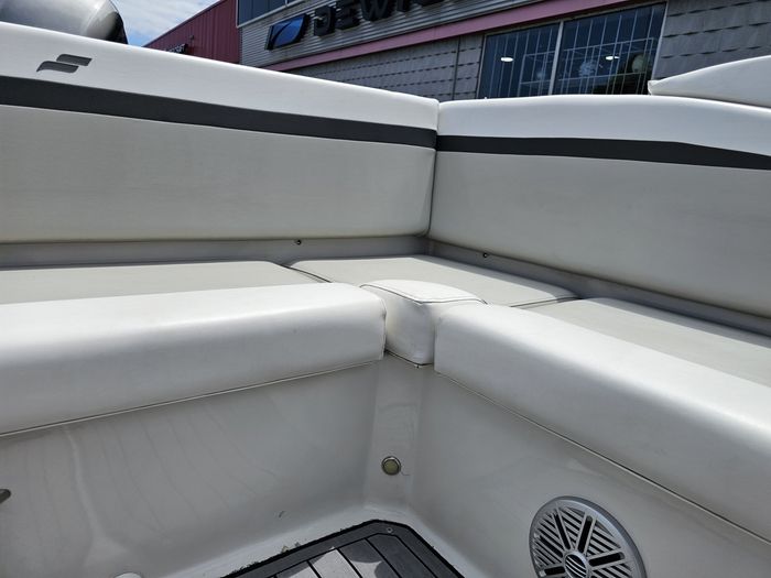 2023 Starcraft SVX 231 WITH 175 HP YAMAHA- 297 HOURS Photo 20 of 22