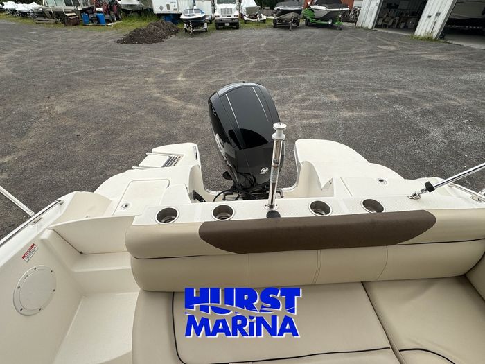 2014 Bayliner 210 Photo 17 of 20