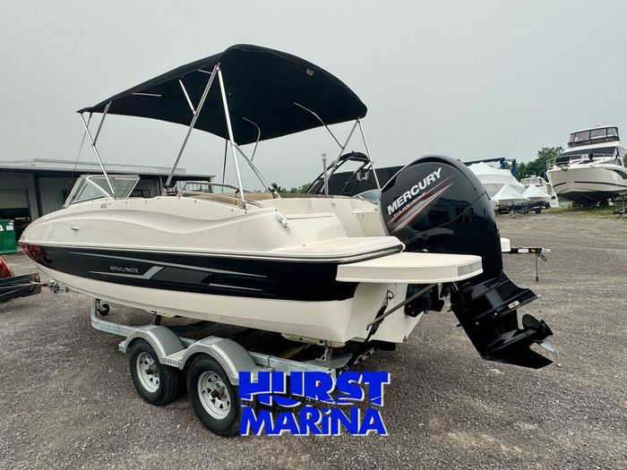 2014 Bayliner 210 Photo 9 of 20
