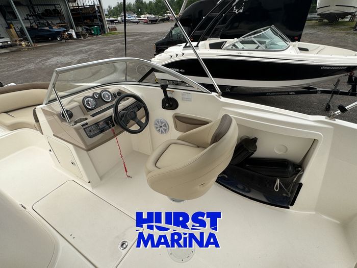 2014 Bayliner 210 Photo 14 of 20