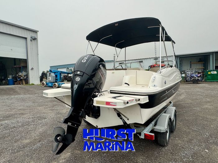 2014 Bayliner 210 Photo 7 of 20
