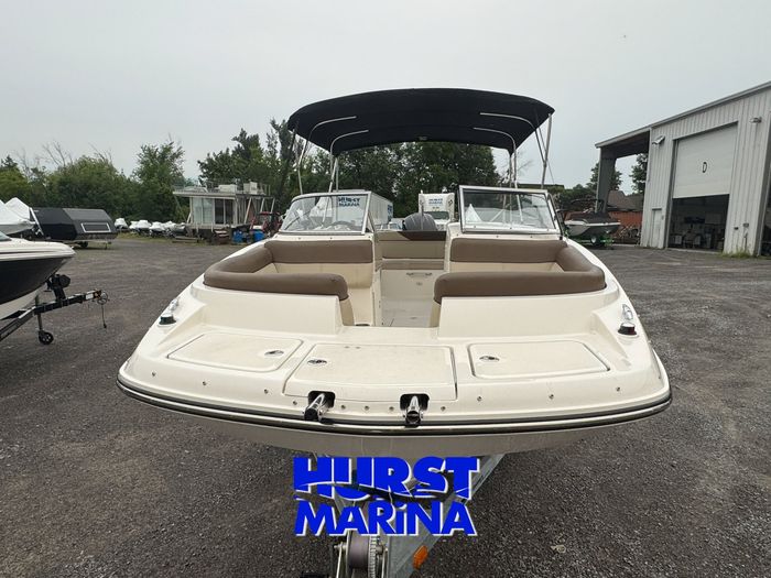 2014 Bayliner 210 Photo 4 of 20