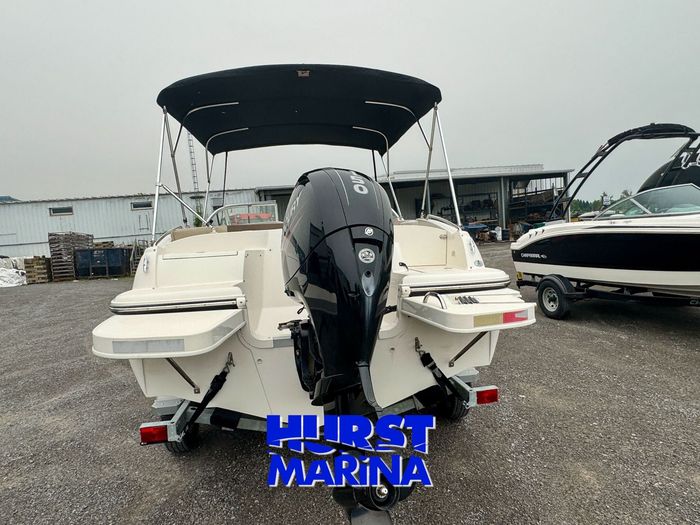 2014 Bayliner 210 Photo 8 of 20