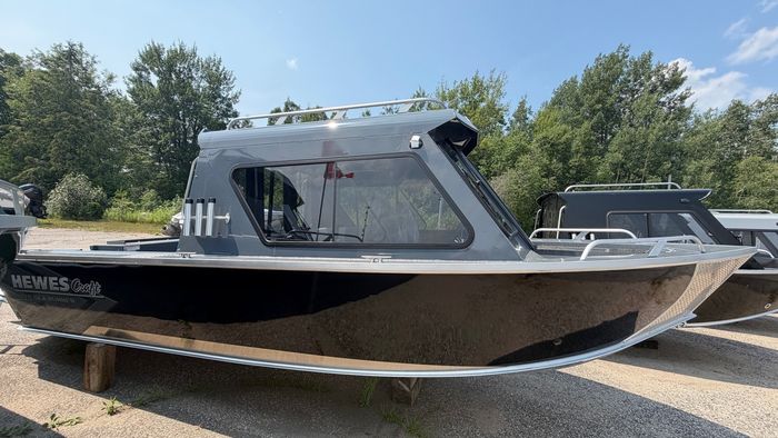 2026 Hewescraft Sea Runner Hard Top 210 SRETHT Photo 3 of 6