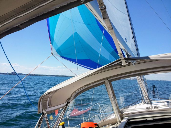 2010 Beneteau Oceanis 37 Photo 9 of 43