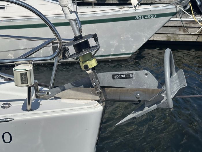 2010 Beneteau Oceanis 37 Photo 20 of 43