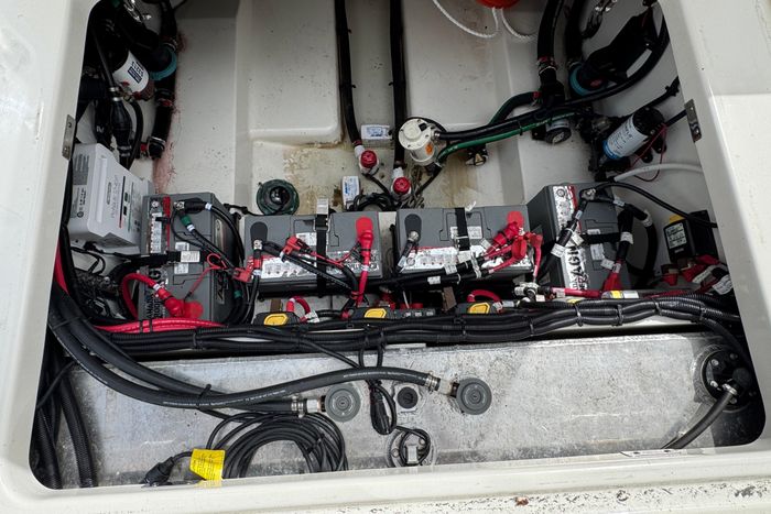 2022 Boston Whaler 325 Conquest Pilothouse Photo 27 of 63