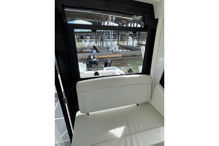 2022 Boston Whaler 325 Conquest Pilothouse Photo 31 of 63