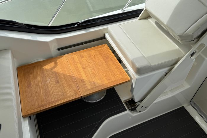 2022 Boston Whaler 325 Conquest Pilothouse Photo 44 of 63