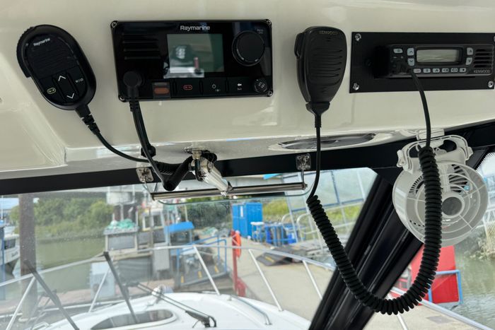 2022 Boston Whaler 325 Conquest Pilothouse Photo 60 of 63