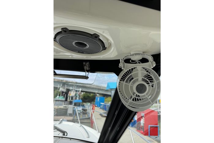 2022 Boston Whaler 325 Conquest Pilothouse Photo 61 of 63