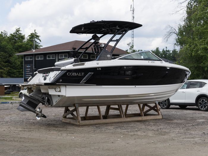 2022 Cobalt R4Surf Photo 2 of 21