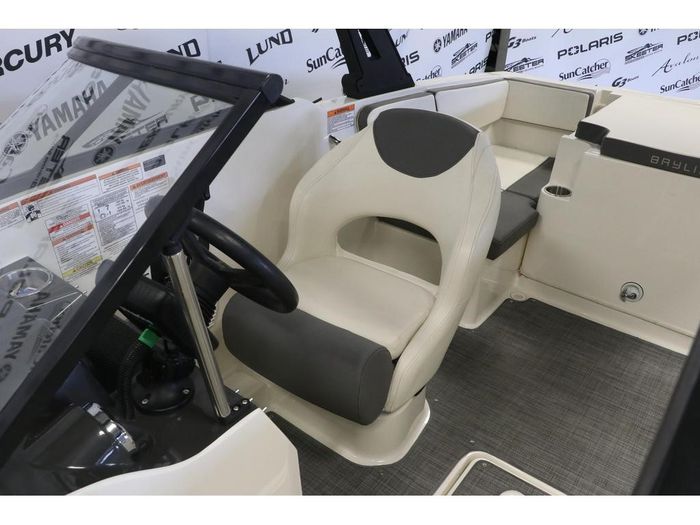 2018 Bayliner VR4 Photo 7 sur 19