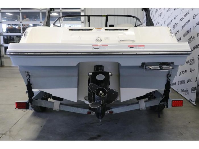 2018 Bayliner VR4 Photo 13 sur 19