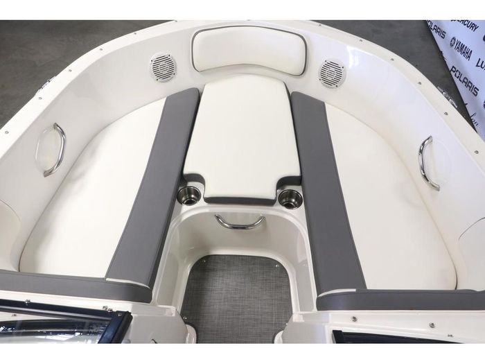 2018 Bayliner VR4 Photo 5 sur 19