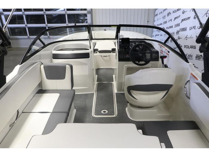 2018 Bayliner VR4 Photo 6 sur 19