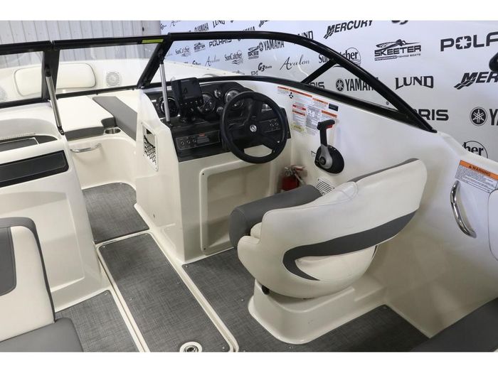 2018 Bayliner VR4 Photo 9 sur 19
