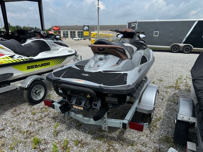 2018 Sea-Doo GTI SE 155 Photo 3 of 3