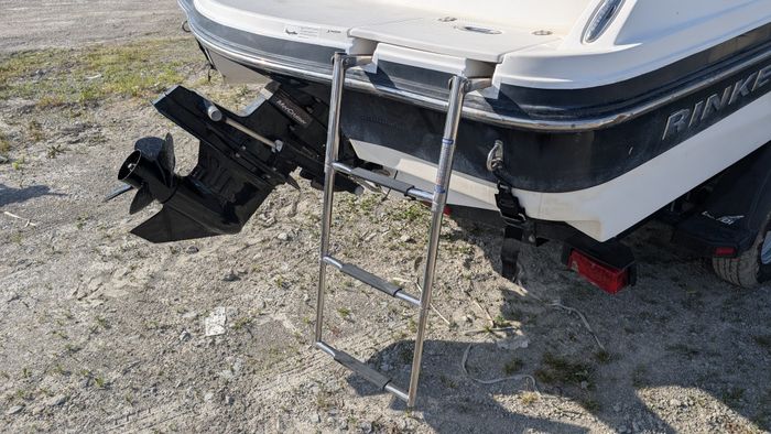 2012 Rinker Captiva 216 Photo 9 of 23