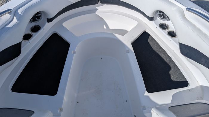 2012 Rinker Captiva 216 Photo 20 of 23