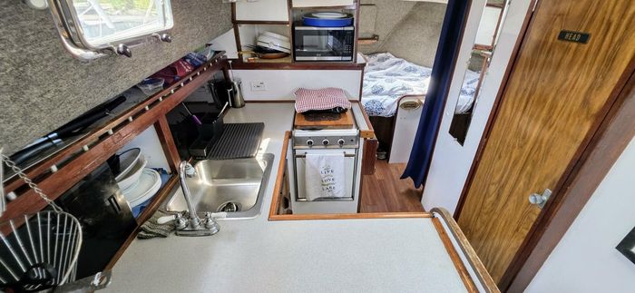 1977 Mainship 34 Trawler Photo 15 of 30