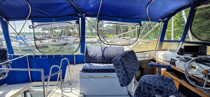 1977 Mainship 34 Trawler Photo 29 of 30